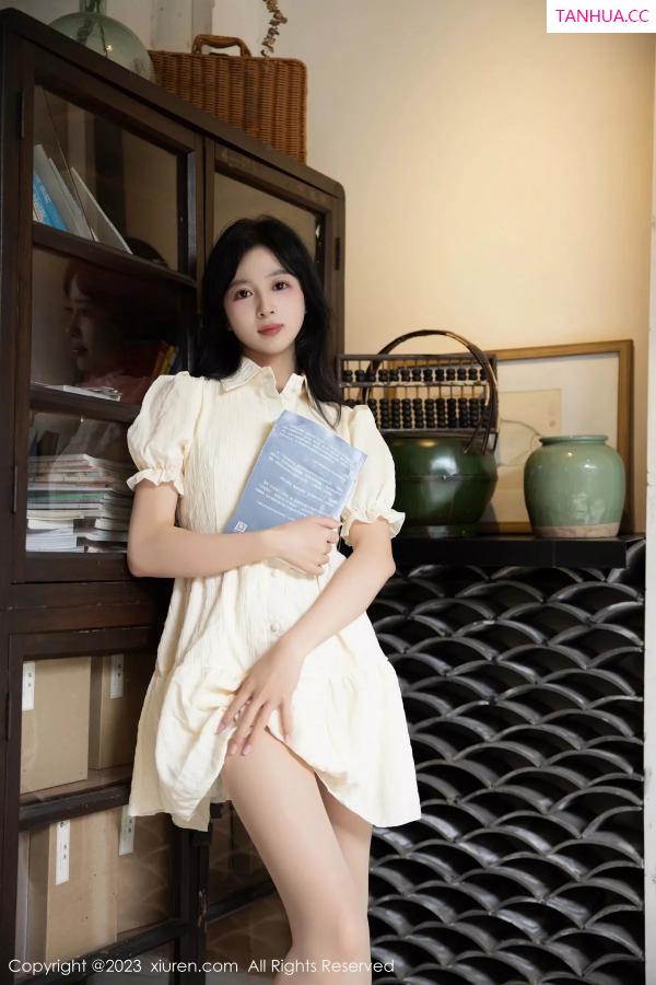 糖豆  [XiuRen]高清写真图 2023.11.30 No.7742 糖豆sisi 清纯美腿第11张图片